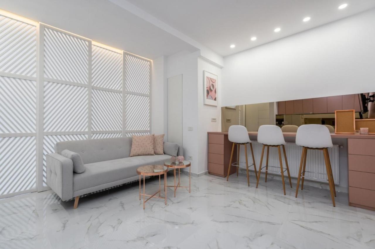 Fantastic City Center Apartment Bukarest Exterior foto